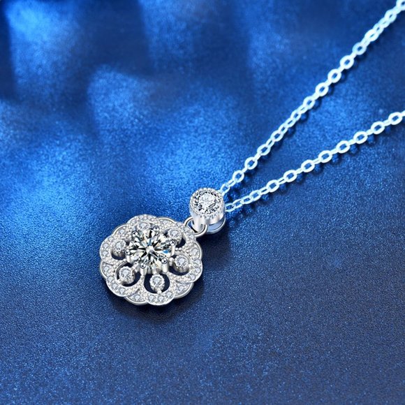 Certified 1/2 ct. t.w. Moissanite Diamond Flower Pendant Necklace NEW - Picture 12 of 15